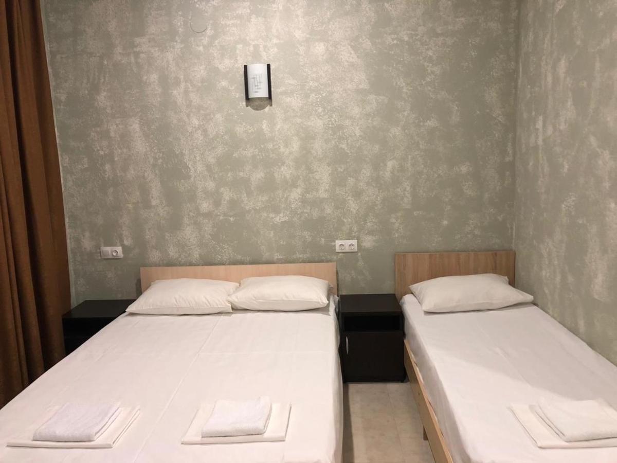 Гостевой Дом Azname Apartment Lidzava ภายนอก รูปภาพ